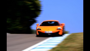 Pilotez une Aston Martin Vantage et une McLaren 540C !